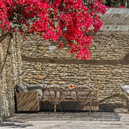Casa de Férias Secret Valley - Chora's Hideaway