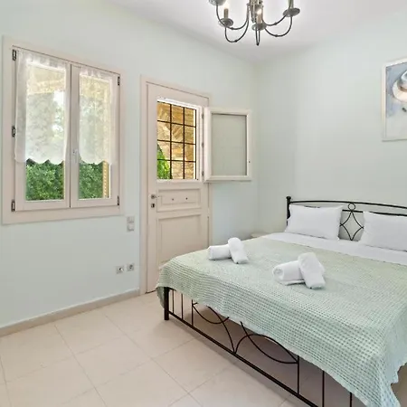 Secret Valley - Chora's Hideaway Holiday home