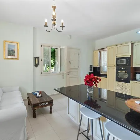 Secret Valley - Chora's Hideaway Holiday home